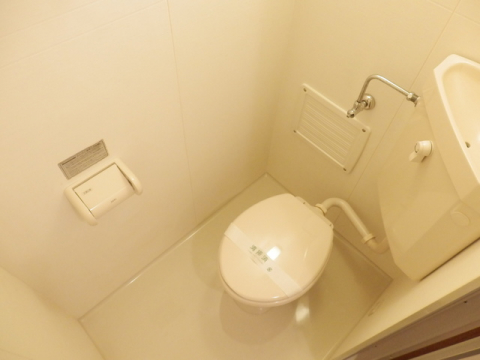 ＪＲ湖西線 堅田駅 徒歩10分 9階建 築24年のトイレ写真
