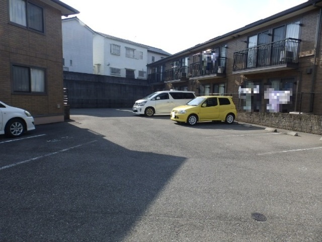 駐車場　駐車場