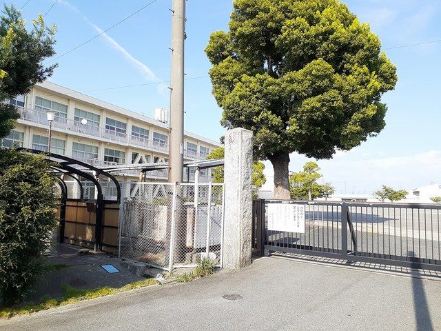 小学校　愛西市立　勝幡小学校（小学校）まで56m