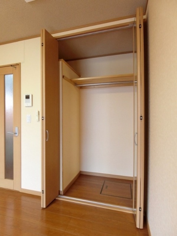 収納　図面と現状に相違がある場合には現状を優先