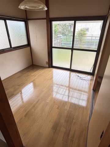 花ノ井賀沢貸家の居間写真