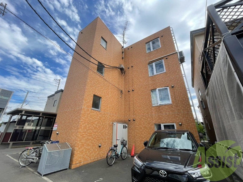 建物外観　札幌市西区八軒九条「イーストコート８９４」