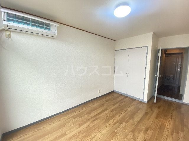 スクエアハイムIIIの居間写真