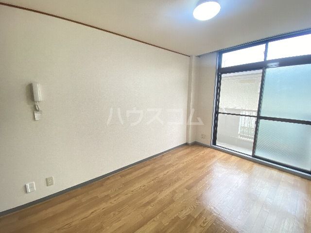 スクエアハイムIIIの内装写真