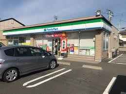 コンビニ　ファミリーマート一宮花池一丁目店（コンビニ）まで828m