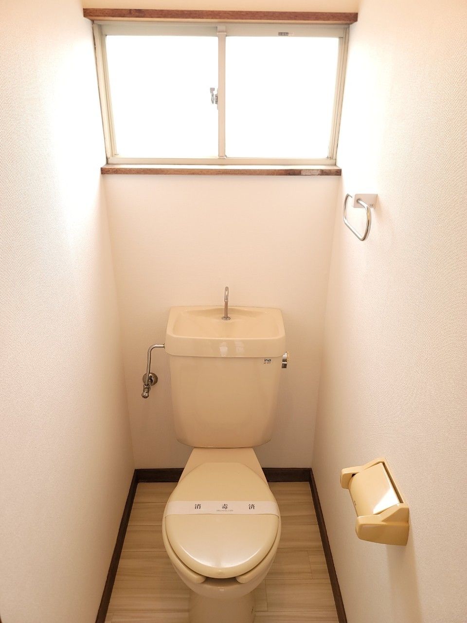 上毛電鉄 三俣駅 徒歩11分 2階建 築36年のトイレ写真