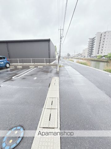 その他　前面道路（その他）まで10m