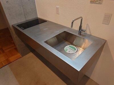 キッチン　コンパクトなキッチンで掃除もラクラク