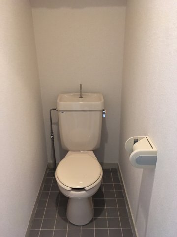 トイレ　清潔感のあるトイレです