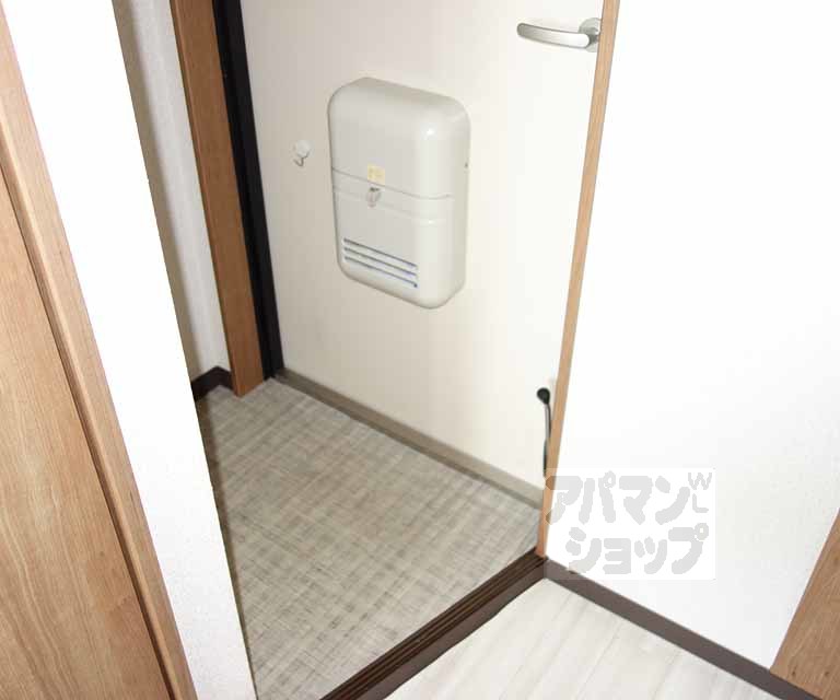 GARNET RESIDENCE MIYAの玄関写真