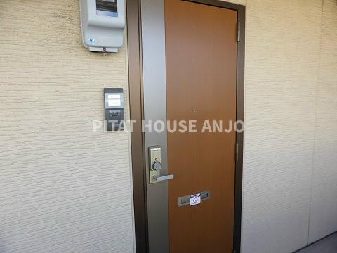 玄関　同物件別部屋