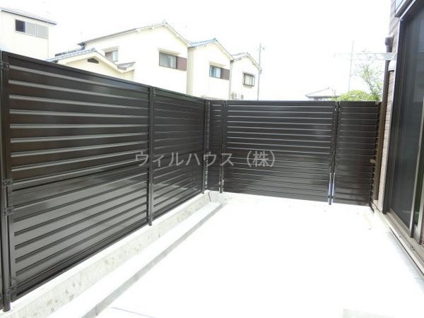 バルコニー　専用庭あり！