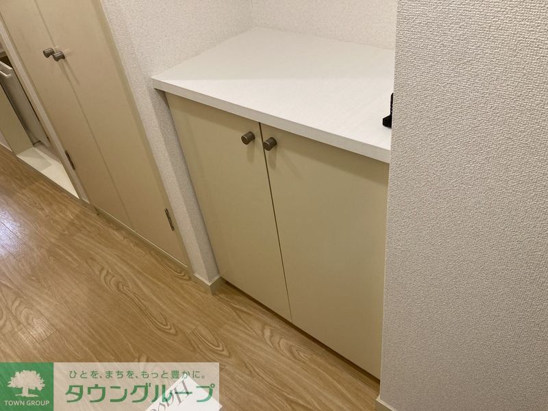 染谷エステートビルの玄関写真