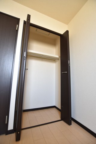 収納　同物件、別号室の写真です。