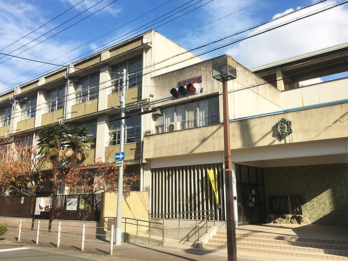 小学校　高倉小学校（小学校）まで1100m