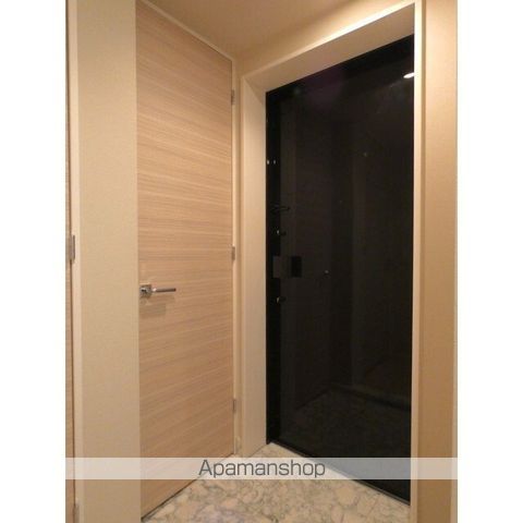 Brillia代官山プレステージの玄関写真
