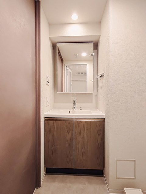 洗面設備　※写真は同タイプ住戸です。