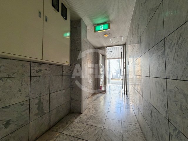ロイヤル西梅田の外観写真