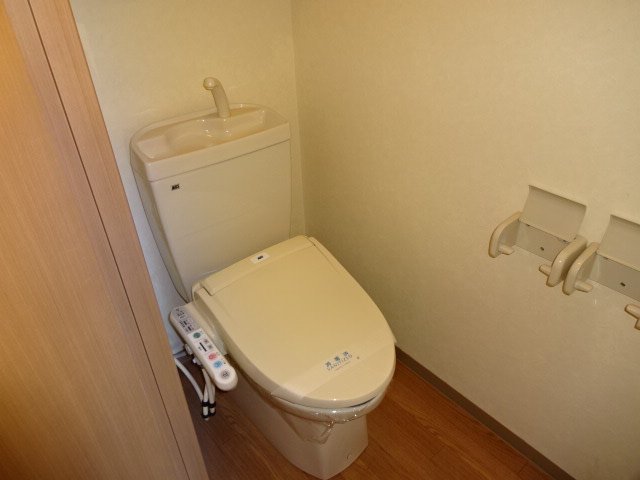 トイレ　シャワー付トイレ