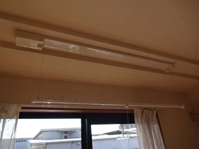 その他設備　室内物干し