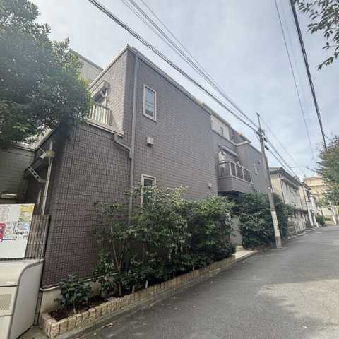 建物外観　ラ　プリマヴェーラの外観