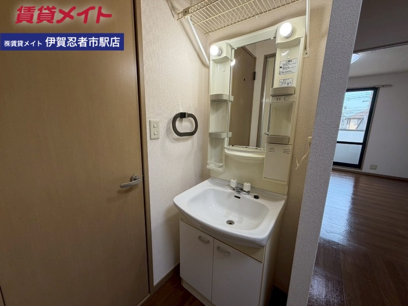 洗面設備　同物件別室写真