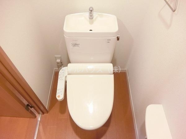 トイレ　ウォシュレット！
