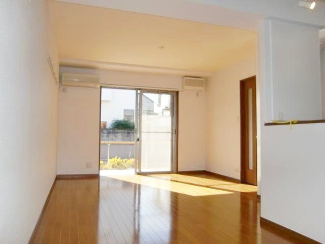 その他部屋・スペース　明るく開放感のあるお部屋です