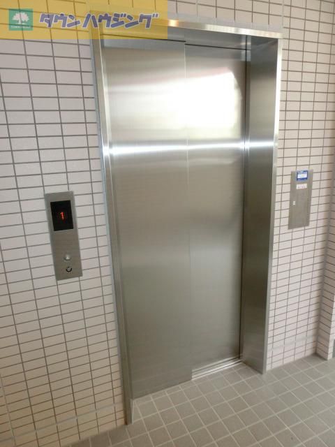 その他　エレベーター完備
