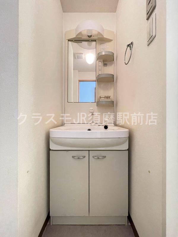 洗面設備　あなたの一日はこのオシャレな空間からはじまります。