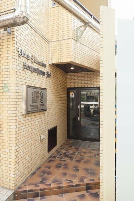 ライオンズマンション三軒茶屋第6の外観写真