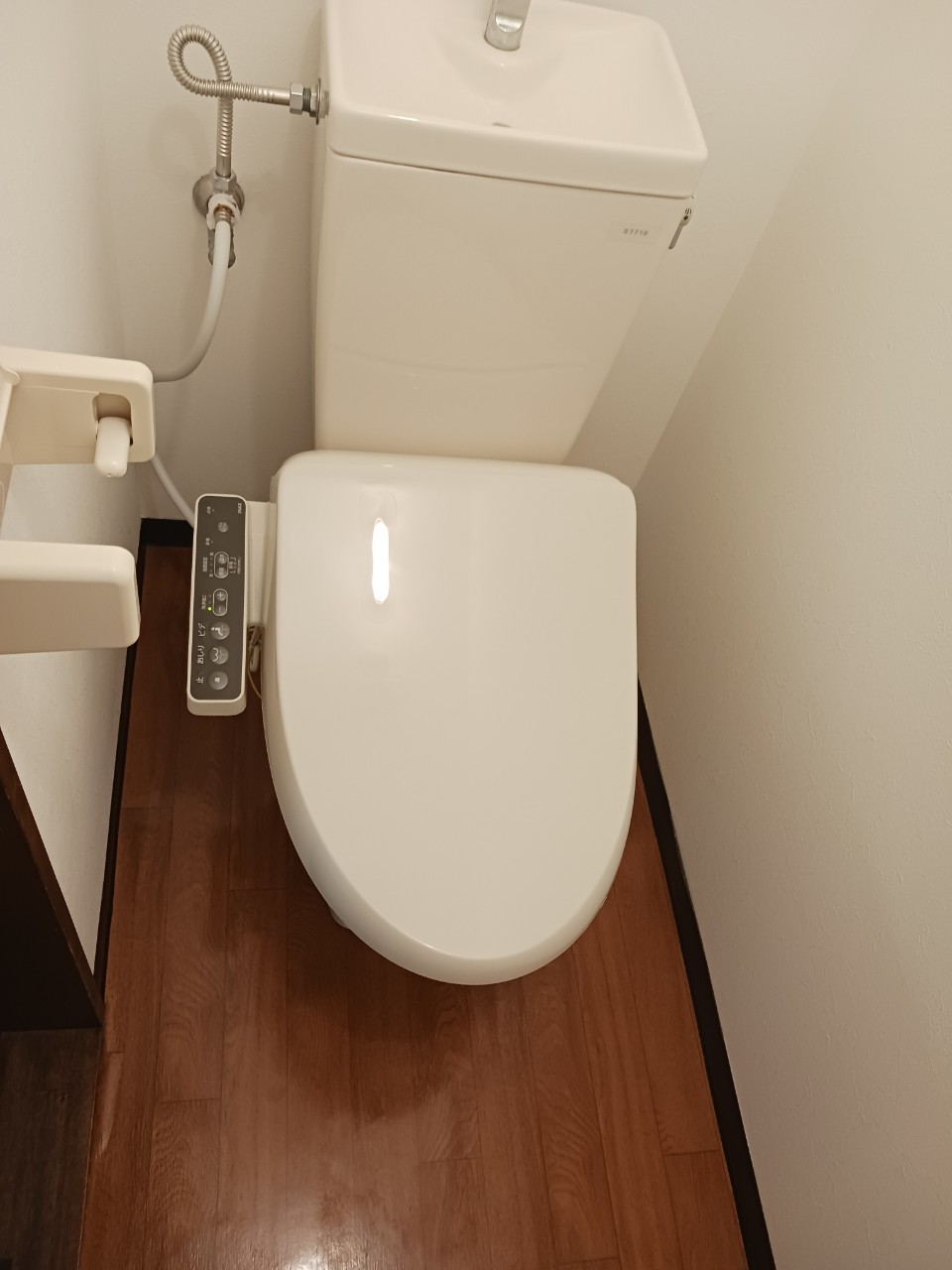 ロンサム/法人契約で最大6部屋契約可能のトイレ写真