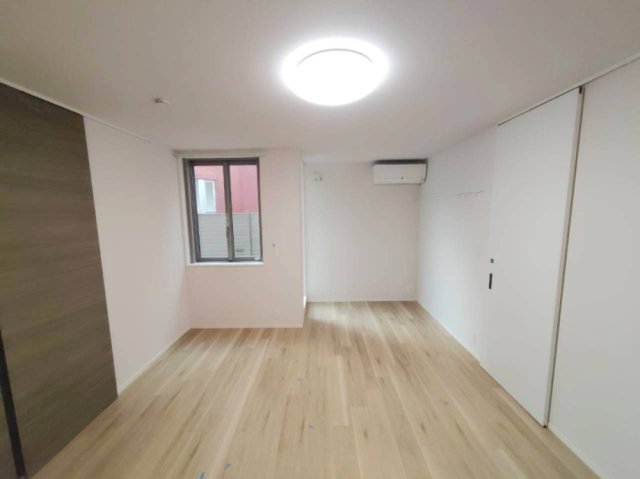 居室・リビング　★明るいフローリングのお部屋です★