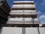 建物外観　総タイル張り