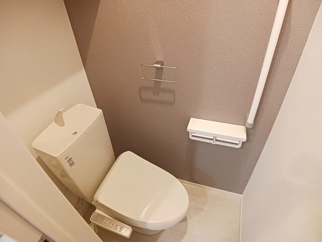トイレ　シンプルで使いやすいトイレです