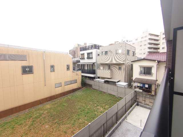 眺望　Leaf Village 新宿若松　303