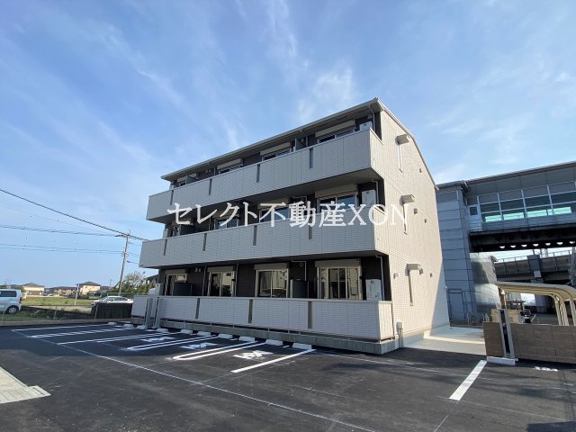 建物外観　【エクスプレス新八代 A棟】外観