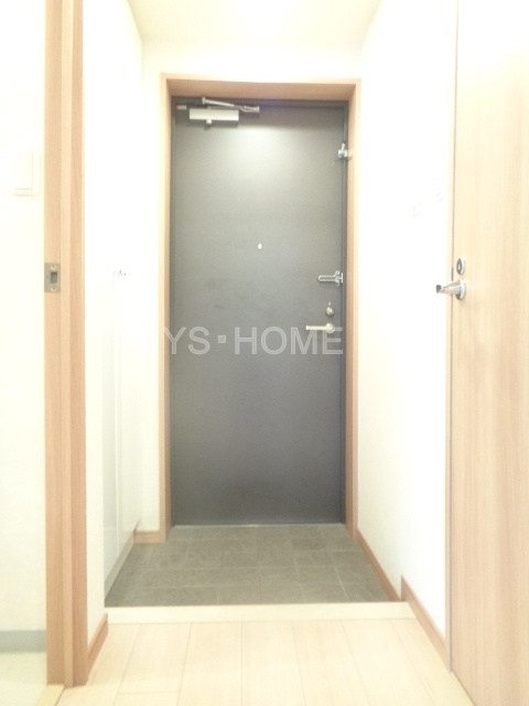 ＪＲ中央線 荻窪駅 徒歩11分 3階建 築14年の玄関写真