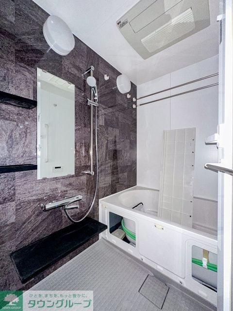 バス・シャワールーム　※写真は同タイプ住戸です。