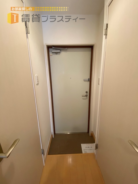 玄関　シューズボックスあります