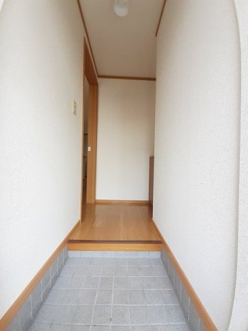 玄関　落ち着いた玄関です