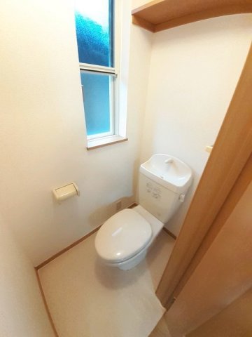 トイレ　清潔感のあるトイレです