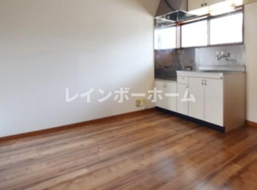 レイディアント彩一番舘の居間写真