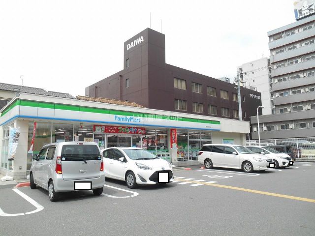 コンビニ　ファミリーマート 高井田本通店（コンビニ）まで338m