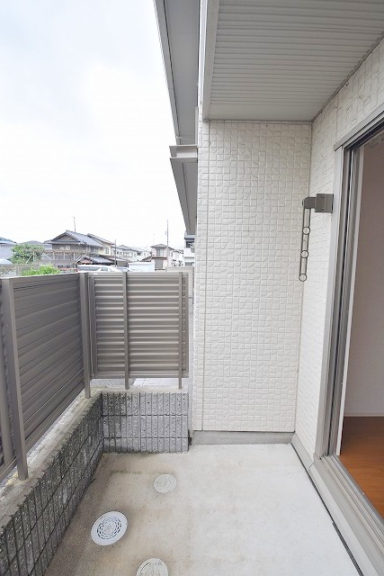 バルコニー　専用庭も広々♪