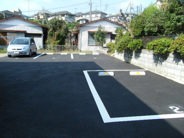 駐車場　敷地内駐車場（要空き確認）
