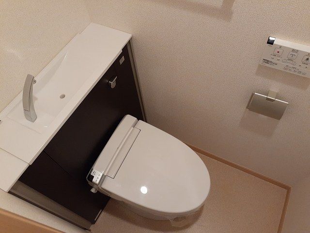 シカタ シャンブレットIのトイレ写真