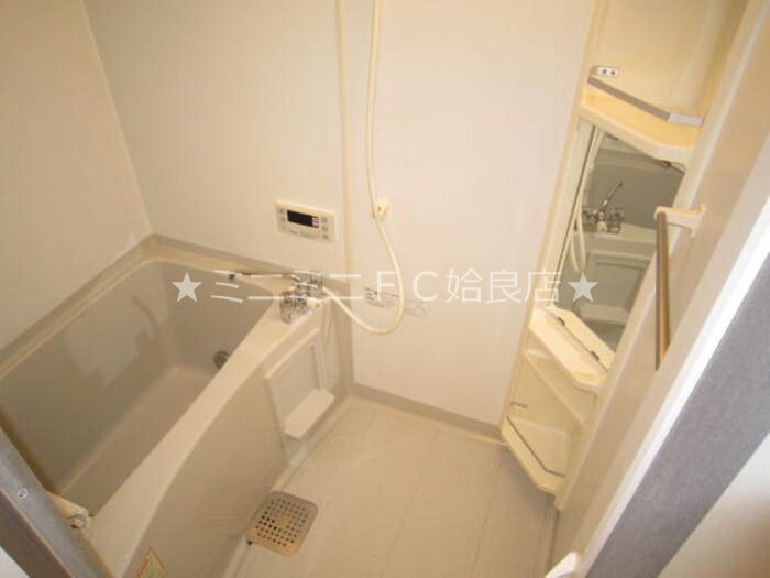 ＪＲ日豊本線 帖佐駅 徒歩12分 2階建 築21年の風呂写真