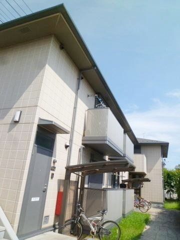 建物外観　★閑静な立地で日当たり良好★