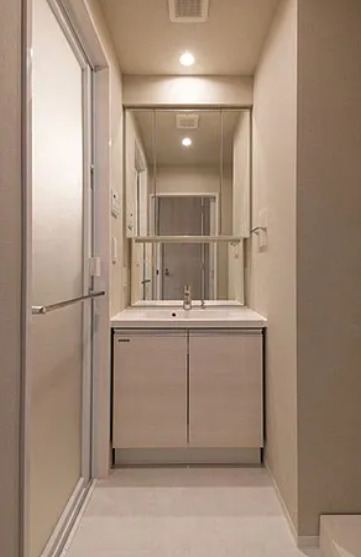 洗面設備　※別部屋の参考写真です。